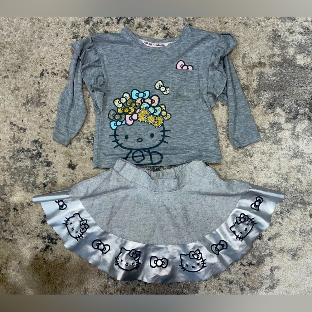 Hello Kitty! 2 Piece Set Ruffle Top & Skirt w faux leather trim girls sz 2T Rare